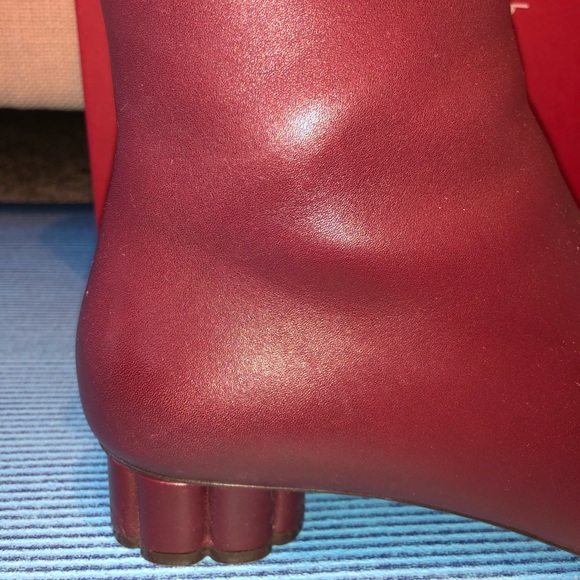 Salvatore Ferragamo Molfetta Flower Heel 30mm Boot - Picture 7 of 9